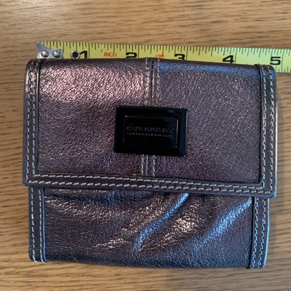 Burberry Silver Leather Wallet NWOT Mint - Picture 6 of 13